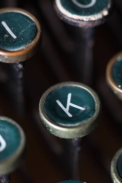 stary typ klucza k - letter h typewriter alphabet old zdjęcia i obrazy z banku zdjęć