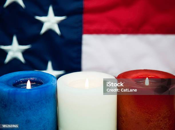 Patriotische Kerzenlicht Vigil Horizontal Stockfoto und mehr Bilder von Amerikanische Flagge - Amerikanische Flagge, 4. Juli, Bildschärfe