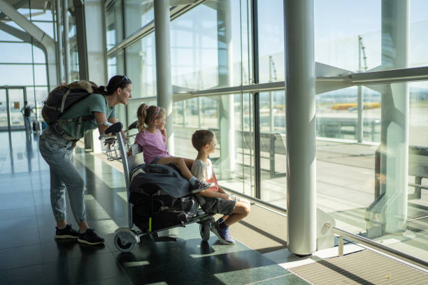 istock Family on airport 1852660249