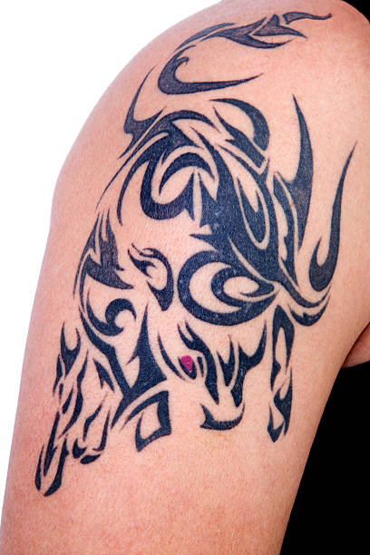 tatuaż - tattoo men human arm shoulder zdjęcia i obrazy z banku zdjęć