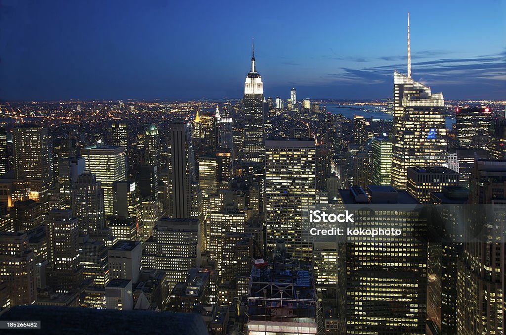 Vista aérea de la ciudad de Nueva York en el atardecer - Foto de stock de Aire libre libre de derechos