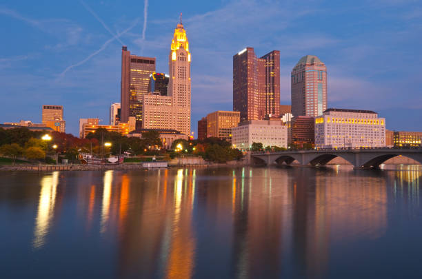 istock Columbus waterfront skyline at dusk 185266772