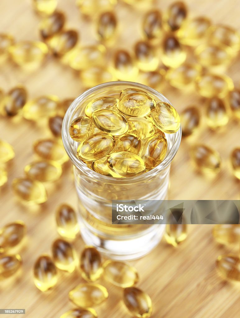 Vitamina cápsulas - Foto de stock de Alimentação Saudável royalty-free