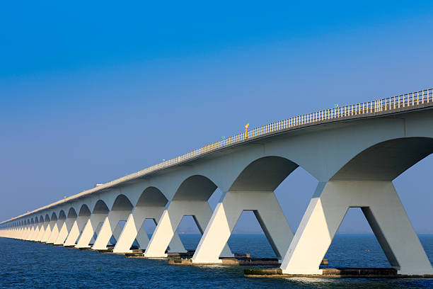 istock Zeeland bridge over the Oosterschelde river 185268924