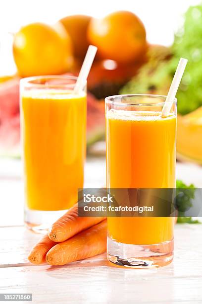 Foto de Suco De Cenoura e mais fotos de stock de Alimentação Saudável - Alimentação Saudável, Bebida, Bebida Batida