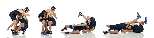 wrestlers in azione - wrestling sport conflict competition foto e immagini stock