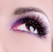 haselnussbraune-augen.jpg?b=1&s=170x170&k=20&c=o3YDVhpPsKARuszoFLpRFhBPNMti1jc5mTfWsejKQpE=