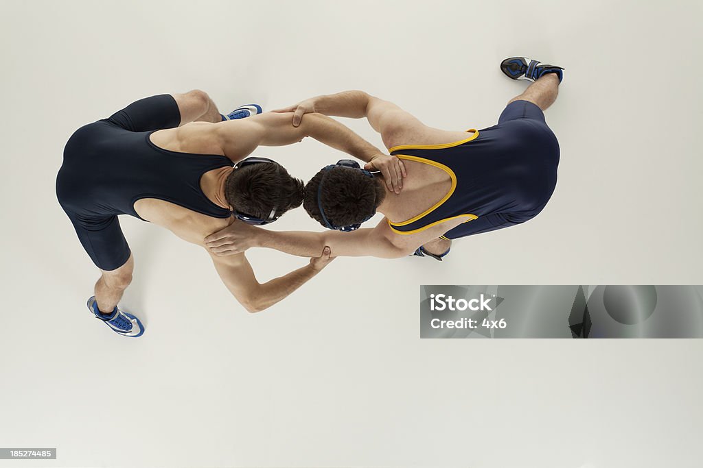 Wrestlers в действии - Стоковые фото Борьба - вид спорта роялти-фри