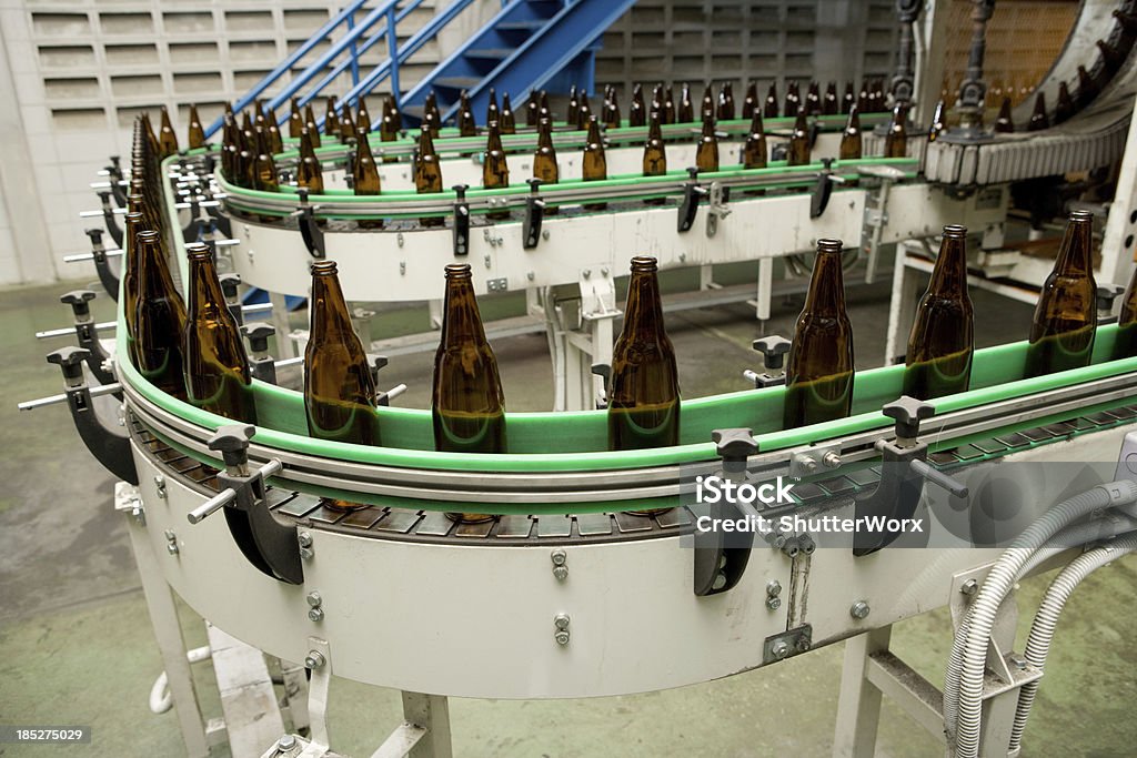 Bouteille de production - Photo de Bouteille de bière libre de droits