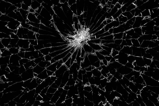 resquebrajados de cristal - shattered glass broken window damaged fotografías e imágenes de stock