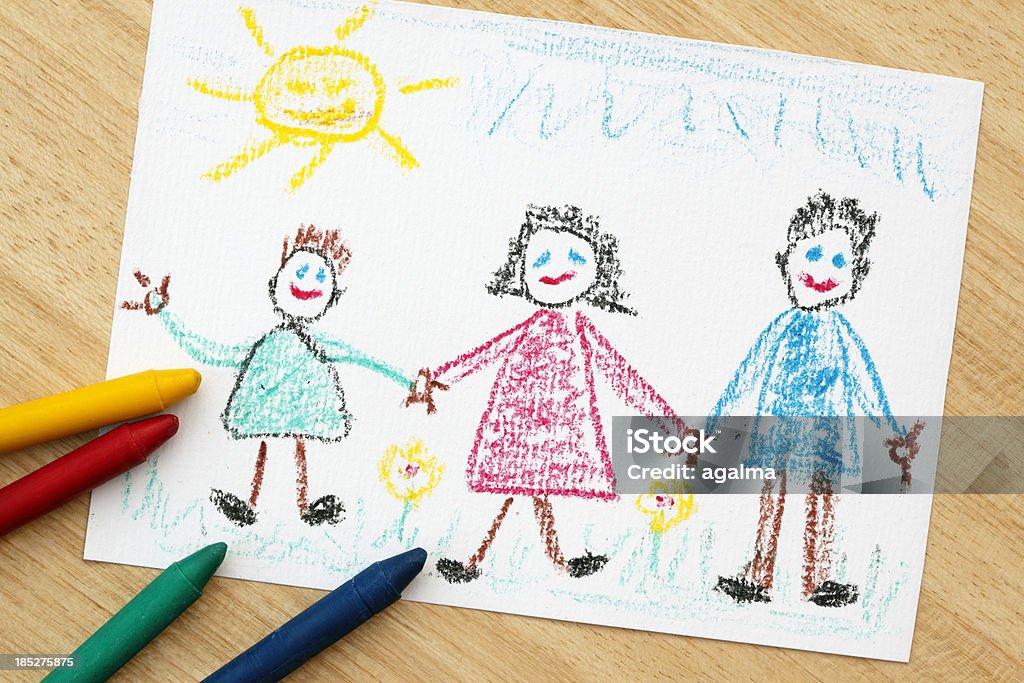 Happy familia - Foto de stock de Dibujo con lápices de colores libre de derechos