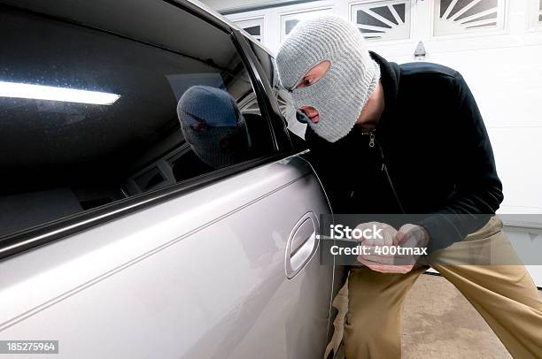 Robo De Coche Foto de stock y más banco de imágenes de Coche - Coche, Ladrón, Robo - Delito