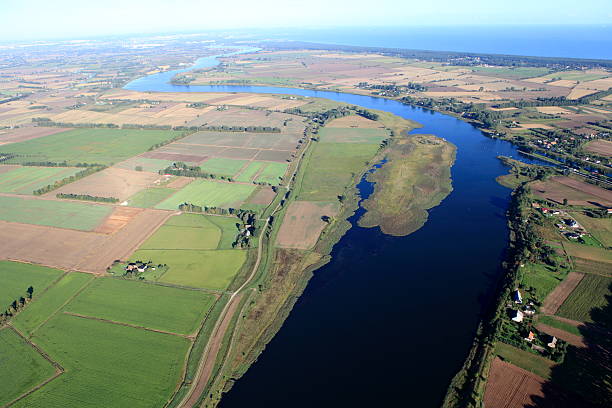 istock Aerial view of the Vistula river 185276740