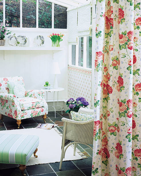 istock Interior of traditional old style summer conservative 185276998