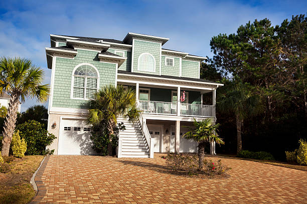 istock Mansion home in the country 185278524