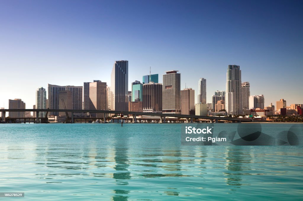 De Miami, Flórida horizonte durante o dia - Foto de stock de Miami royalty-free