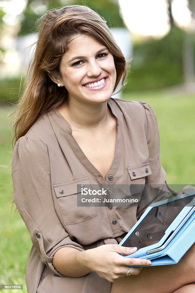 College-Student mit einem Tablet-PC - Lizenzfrei 18-19 Jahre Stock-Foto