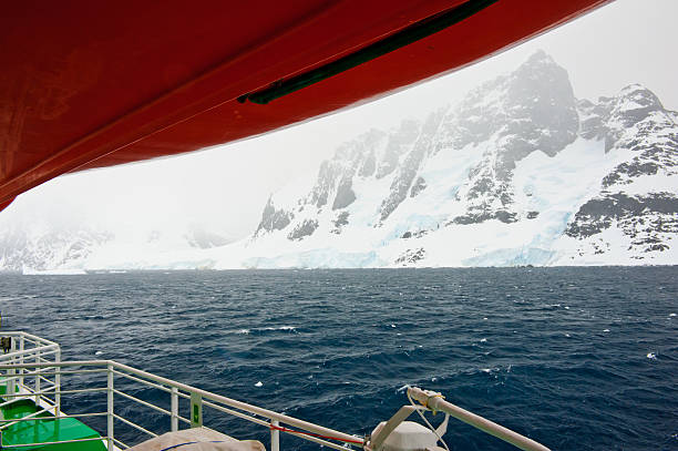 istock Lemaire channel, Antarctica 185279304