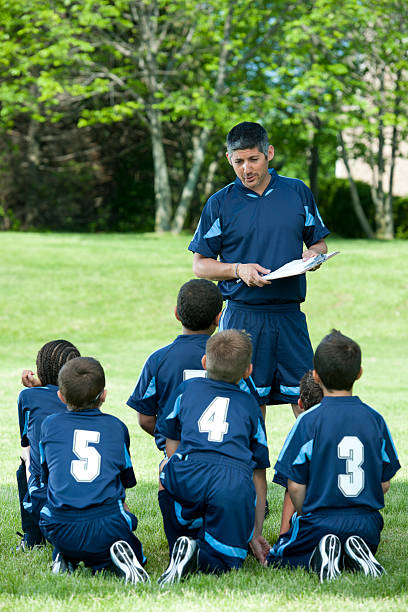 de futebol - youth league imagens e fotografias de stock