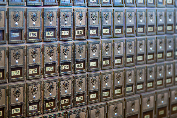 старые почтовые отделения коробки - named postal service стоковые фото и изображения
