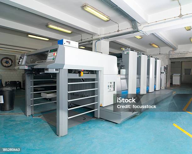 Máquina De Impressão Offset - Fotografias de stock e mais imagens de Fábrica de Impressão - Fábrica de Impressão, CMYK, Colorido