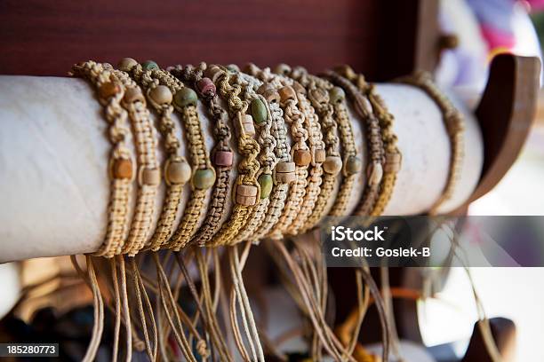 Bazar Braceletes Pulseiras - Fotografias de stock e mais imagens de Corfu - Corfu, Comércio - Consumismo, Acessório