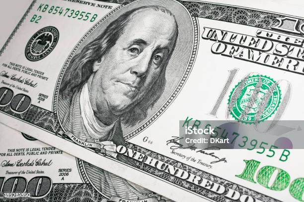 Dinheiro Nota De Dólar Dos Estados Unidos - Fotografias de stock e mais imagens de Amontoar - Amontoar, Benjamin Franklin, Branco