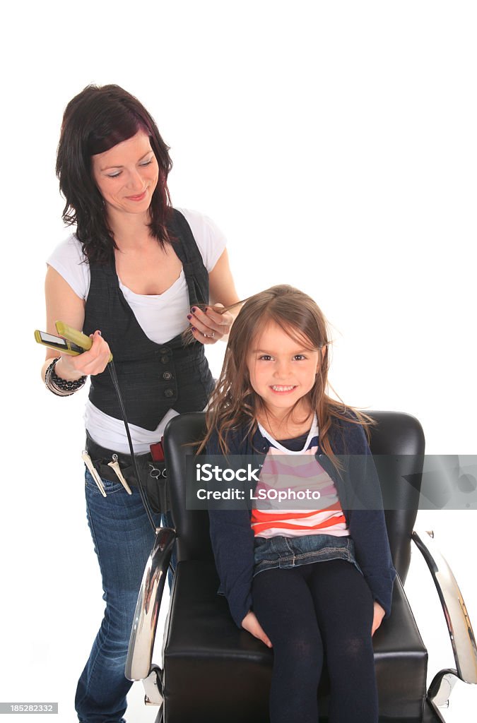 Salon stile-bambino seduto su una sedia - Foto stock royalty-free di Adolescente