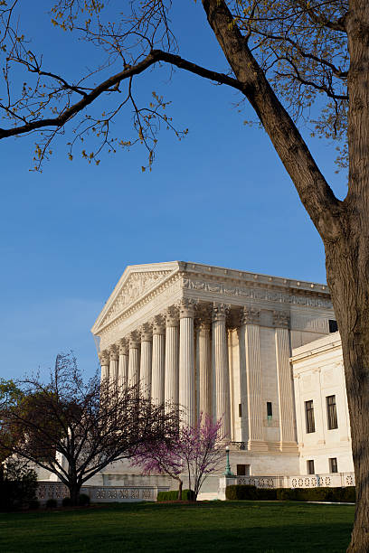istock US Supreme Court in Spring 185282867