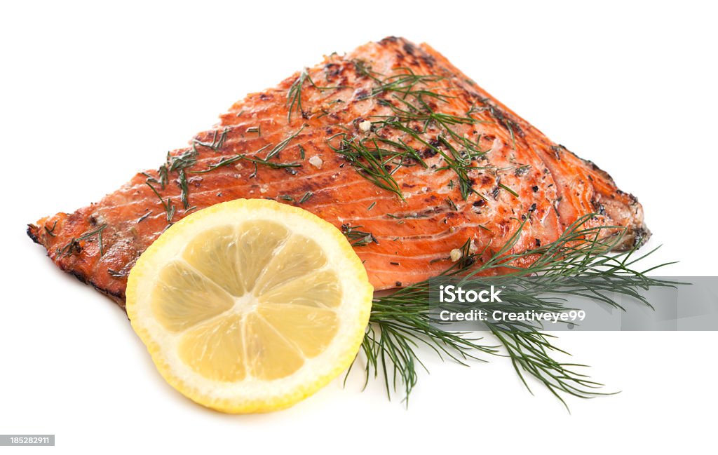 Filetto di salmone rosso selvaggio - Foto stock royalty-free di Filetto