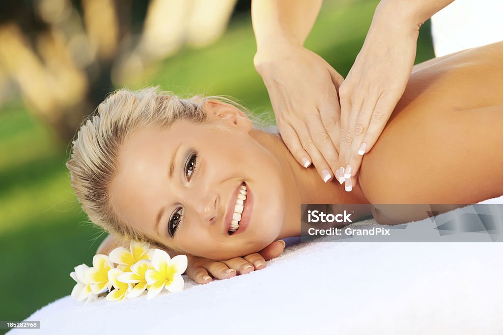 Massagem Tropical - Foto de stock de 20 Anos royalty-free