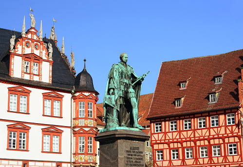 The Prince Albert Statue, the Stadthaus (townhouse) and the landmark half-timbered house at the Coburg market square.