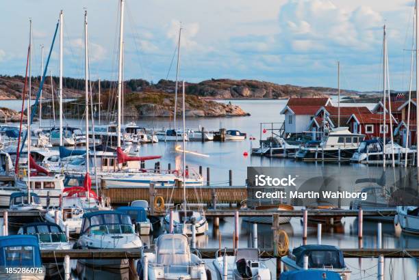 Foto de Idílico Marina Ao Anoitecer e mais fotos de stock de Aldeia - Aldeia, Arquipélago, Beleza