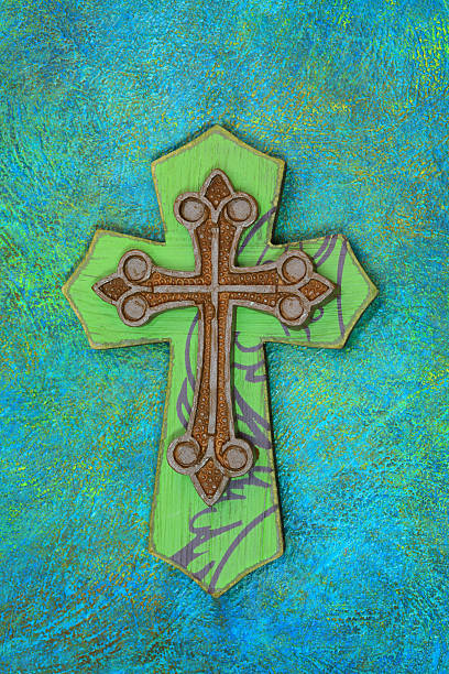 istock Metal and Wood Cross 185286862