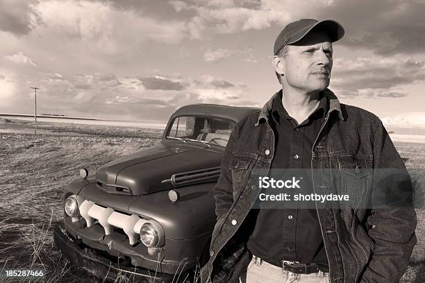 빈티지 농부 및 판매차 농부에 대한 스톡 사진 및 기타 이미지 - 농부, 1940-1949 년, 고풍스런