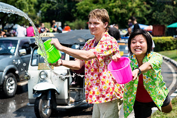 Song Khran Fun - Thai New year