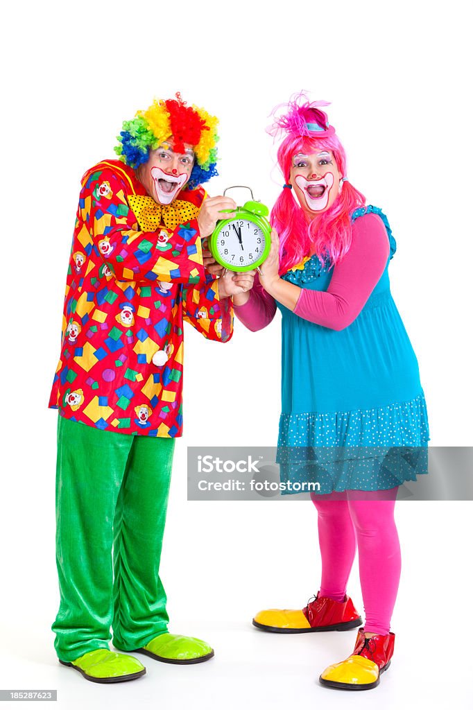 Deux clowns avec réveil drôle - Photo de Clown libre de droits