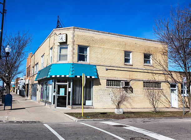 istock Vintage Shop Building with Clock in West Lawn, Chicago 185288270