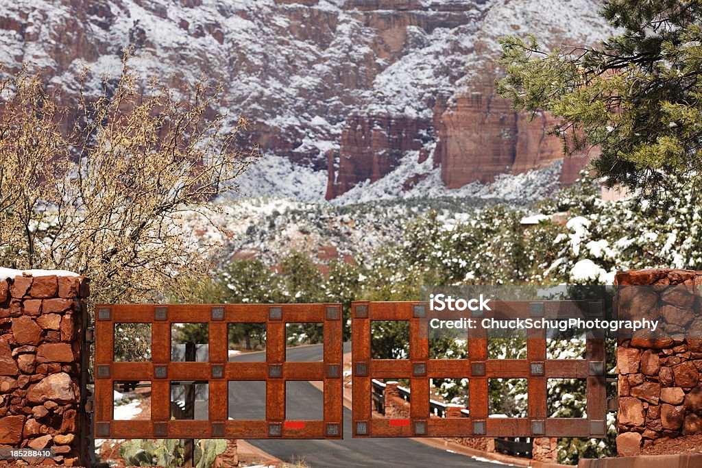 Porte en bois de l'entrée de l'hôtel durant l'hiver dans le désert au LaBarranca, Arizona - Photo de Agriculture libre de droits