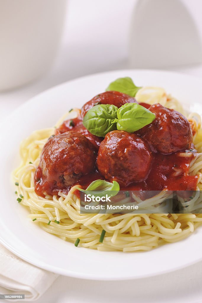 Spaghetti mit Fleischbällchen - Lizenzfrei Aufschlagen - Sport Stock-Foto