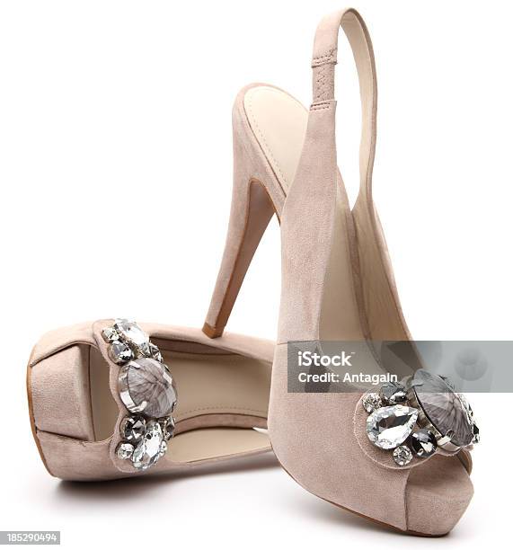 Foto de Sapatos De Salto Alto e mais fotos de stock de Diamante - Pedra preciosa - Diamante - Pedra preciosa, Forma de Diamante, Sapato