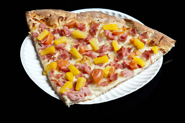 istock Slice of Hawaiian Pizza 185290724