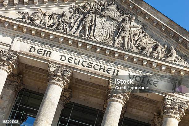 Reichstag In Berlin Stockfoto und mehr Bilder von Architektonische Säule - Architektonische Säule, Architektur, Bauwerk