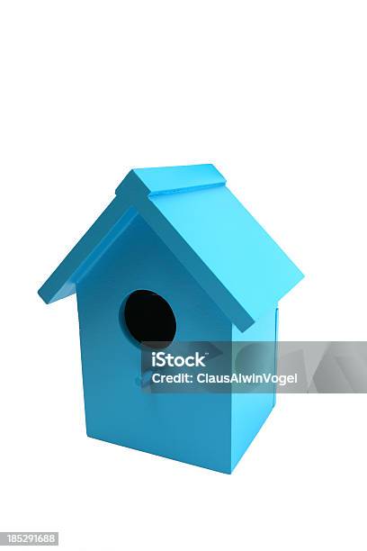 Photo libre de droit de Nest Box Pour De Petits Oiseaux banque d'images et plus d'images libres de droit de Cabane à oiseaux - Cabane à oiseaux, Fond blanc, Cercle