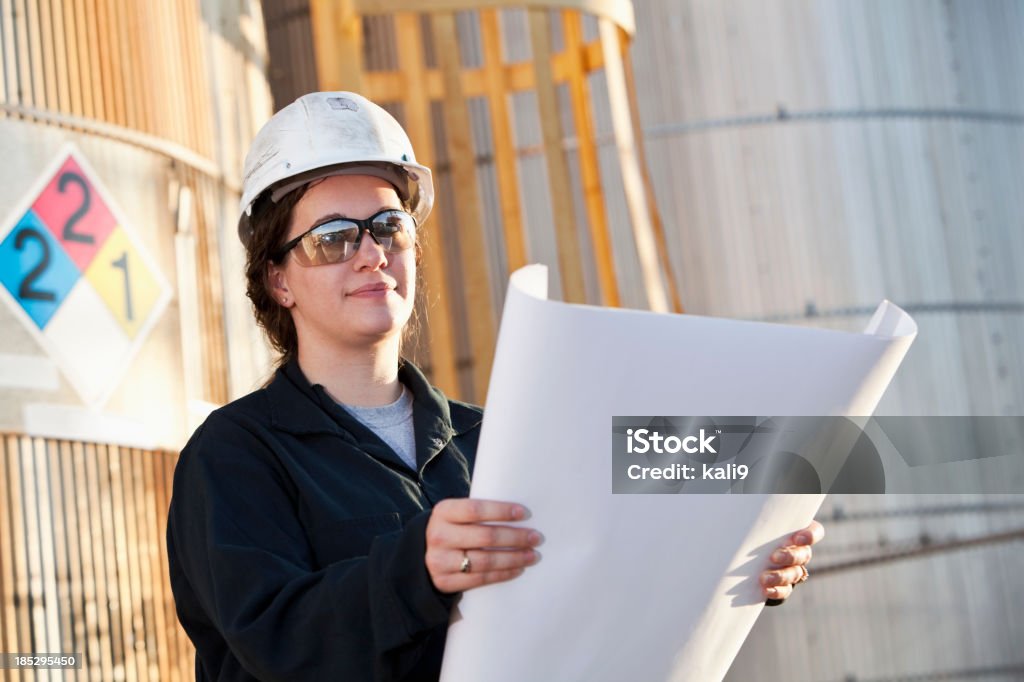 Trabalhadora na Usina Química - Foto de stock de 20 Anos royalty-free