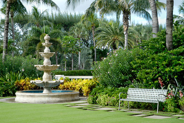 噴水&ベンチ - formal garden garden path bench flower ストックフォトと画像