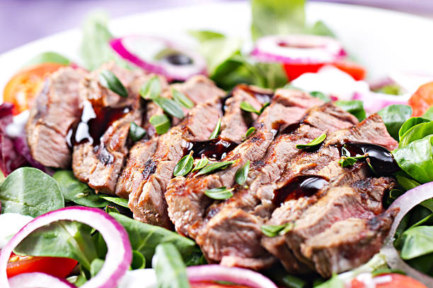 istock Fillet of beef with salad 185296983