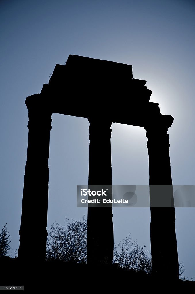 Ruínas romanas - Foto de stock de Alpendre royalty-free