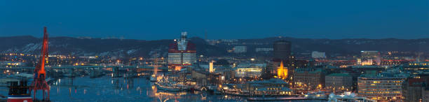 horizonte de gotemburgo - gothenburg city urban scene illuminated imagens e fotografias de stock