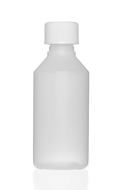 istock Blank grey medicine bottle with clipping path and reflection 185299383